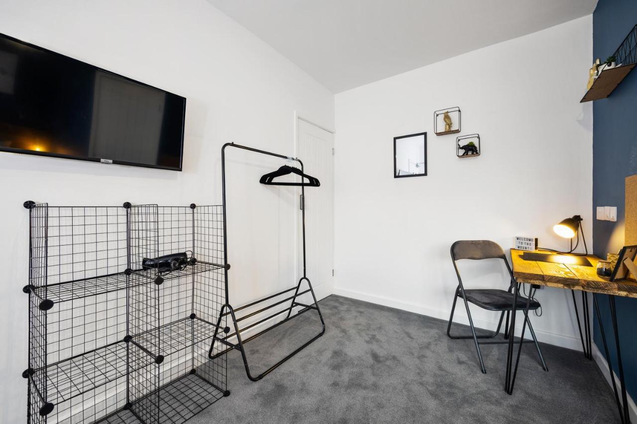 7 Bedroom House Ensuite Rooms, Fully Equipped Kitchen, Free Wifi, Tvs In Centre Close To A46 Inspire Homes